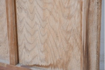 アンティーク建具　昭和初期から中期　ツートンカラー　彩光ガラス入りの引き戸1枚　(R-086776)