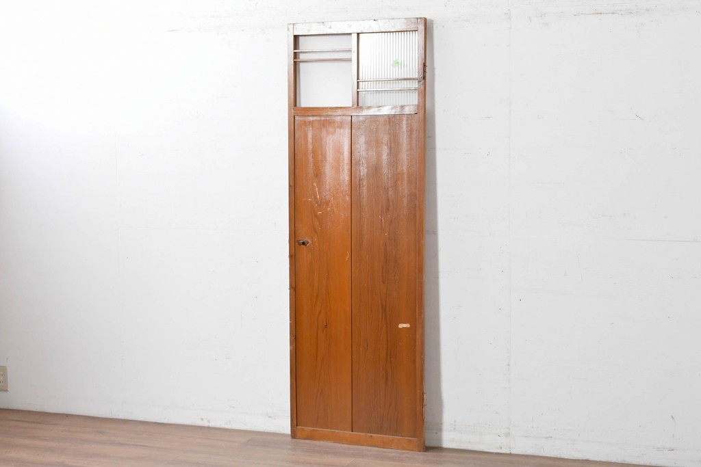 ヴィンテージ建具　昭和中期　すらりとした幅狭デザインの彩光窓付きドア1枚　(R-086777)