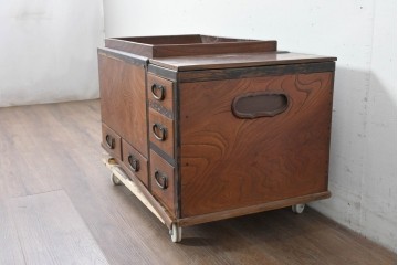 和製アンティーク　大正～昭和初期　総欅(ケヤキ)材　縁(黒柿材)　重厚な木味が魅力の長火鉢　(R-086778)