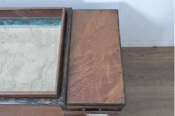 和製アンティーク　大正～昭和初期　総欅(ケヤキ)材　縁(黒柿材)　重厚な木味が魅力の長火鉢　(R-086778)