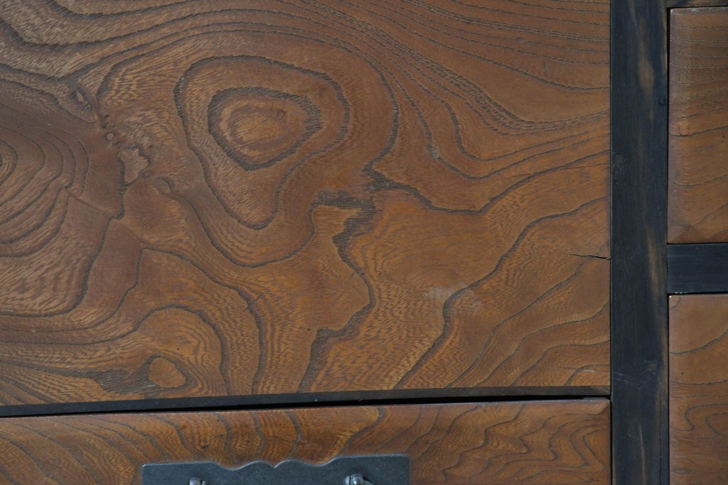 和製アンティーク　大正～昭和初期　総欅(ケヤキ)材　縁(黒柿材)　重厚な木味が魅力の長火鉢　(R-086778)