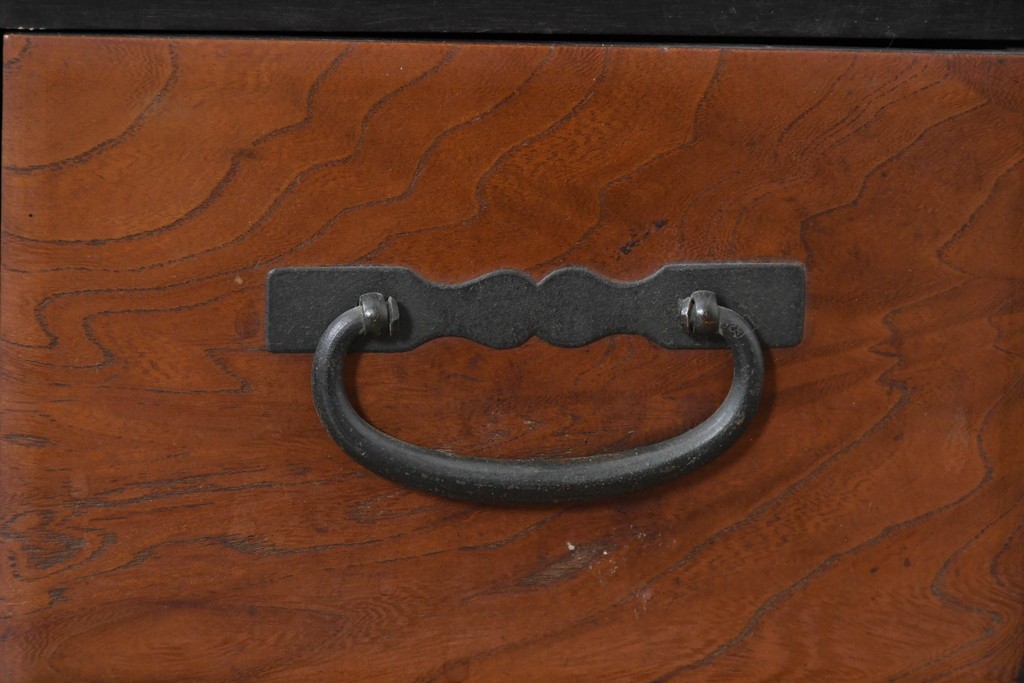 和製アンティーク　大正～昭和初期　総欅(ケヤキ)材　縁(黒柿材)　重厚な木味が魅力の長火鉢　(R-086778)