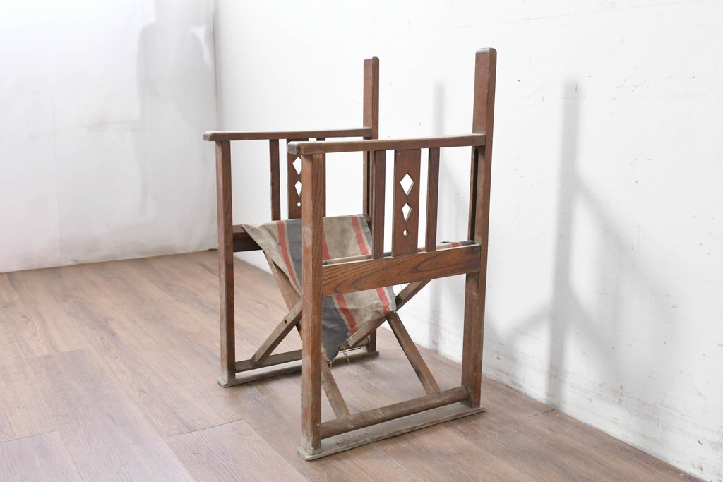 和製アンティーク　希少!!　欅(ケヤキ)材　山葉風　杢目の美しい欅材が使用された折り畳みチェア　(R-086780)