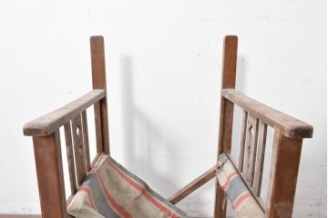 和製アンティーク　希少!!　欅(ケヤキ)材　山葉風　杢目の美しい欅材が使用された折り畳みチェア　(R-086780)