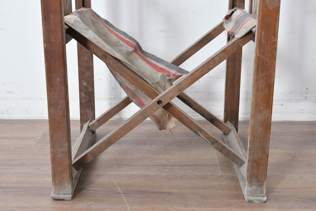 和製アンティーク　希少!!　欅(ケヤキ)材　山葉風　杢目の美しい欅材が使用された折り畳みチェア　(R-086780)