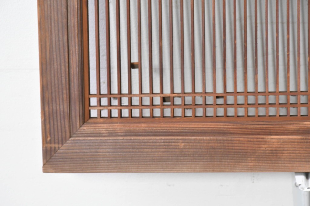 アンティーク建具　昭和初期　繊細な縦格子が美しい落ち着いた木味の筬欄間2枚セット　(R-086783)