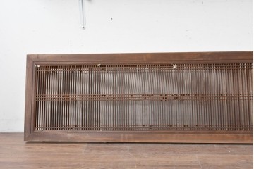 アンティーク建具　昭和初期　繊細な縦格子が美しい落ち着いた木味の筬欄間2枚セット　(R-086783)