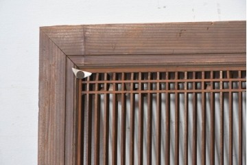 アンティーク建具　昭和初期　繊細な縦格子が美しい落ち着いた木味の筬欄間2枚セット　(R-086783)