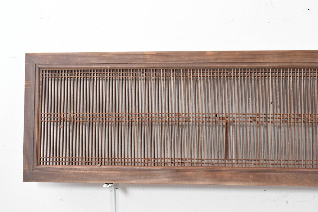 アンティーク建具　昭和初期　繊細な縦格子が美しい落ち着いた木味の筬欄間2枚セット　(R-086783)