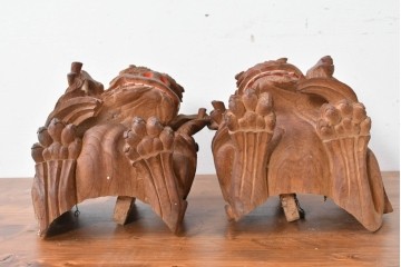 【簡易リペア限定品】　和製アンティーク　総欅(ケヤキ)材　力強く立体感のある彫刻が立派な獅子の木鼻(きばな)一対　(R-086784)