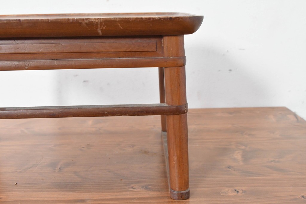 李朝　時代物　縁立ちの天板が使いやすい角膳　(R-086785)