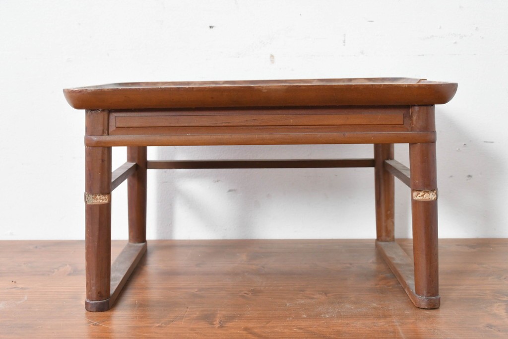 李朝　時代物　縁立ちの天板が使いやすい角膳　(R-086785)