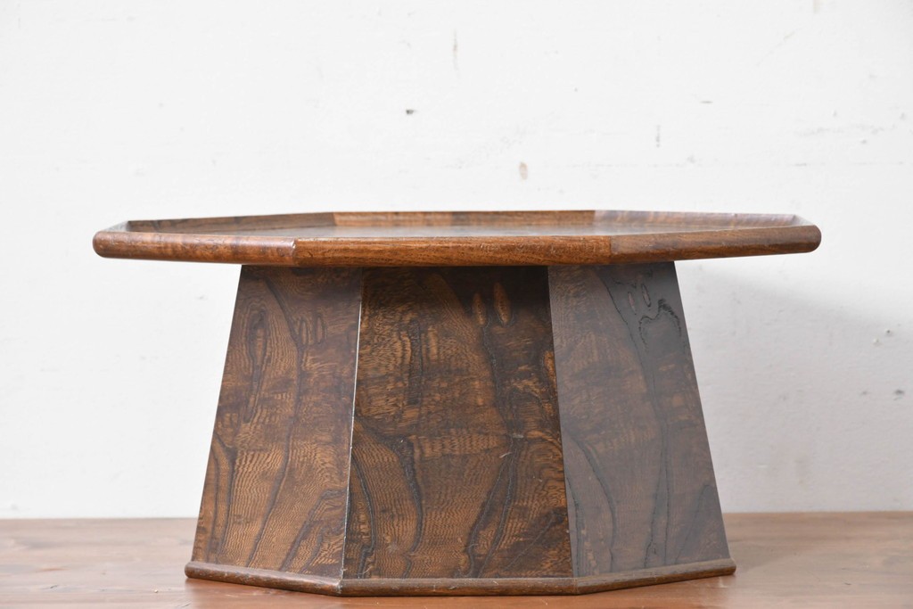 和製ヴィンテージ　総欅材　杢目豊かな天板が目を引く脚付き八角膳　(R-086786)