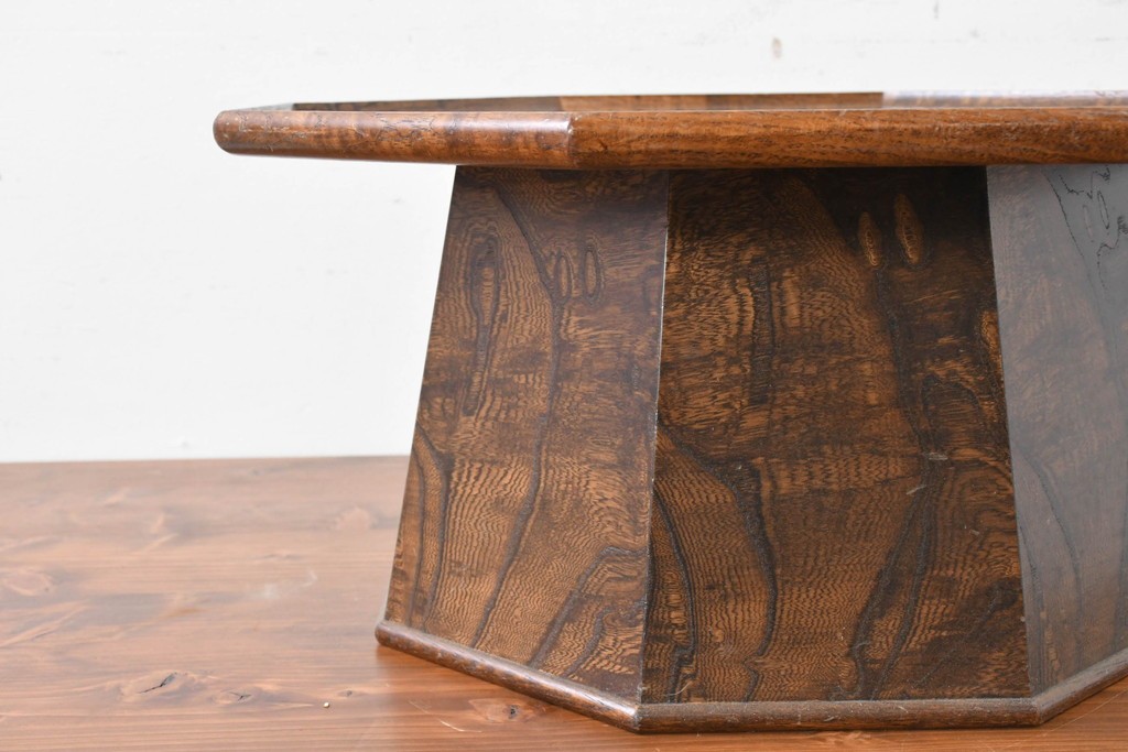 和製ヴィンテージ　総欅材　杢目豊かな天板が目を引く脚付き八角膳　(R-086786)