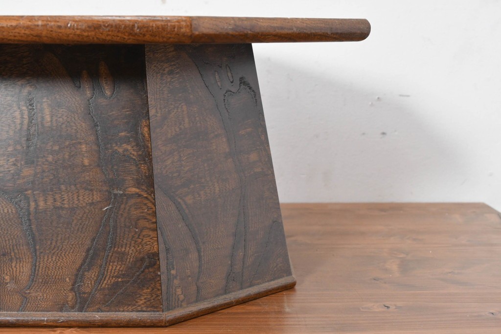 和製ヴィンテージ　総欅材　杢目豊かな天板が目を引く脚付き八角膳　(R-086786)