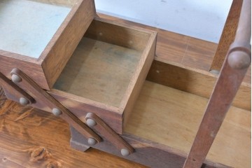 和製ヴィンテージ　絶版品　希少　松本民芸家具　開閉式でコンパクトに収納できる脚付きソーイングボックス　(R-086788)