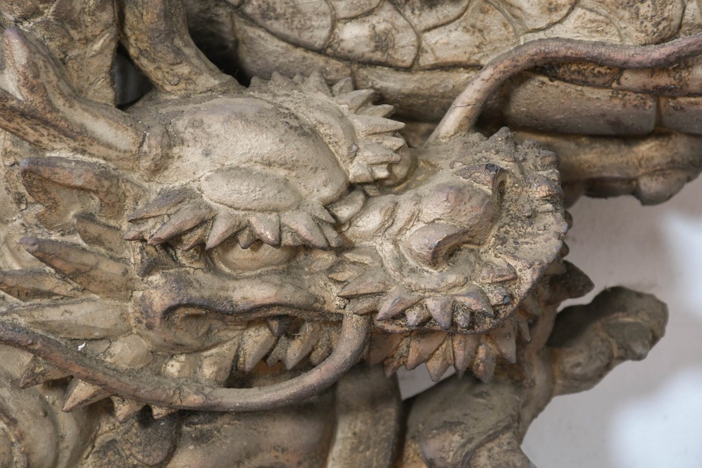 明治大正期　木彫刻　迫力のある双龍(阿形・吽形)を象った仏閣の壁掛けオブジェ　(R-086789)