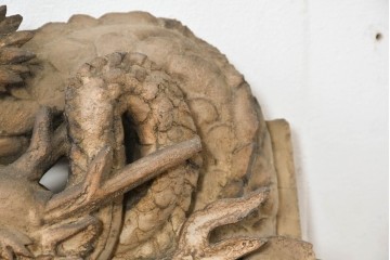 明治大正期　木彫刻　迫力のある双龍(阿形・吽形)を象った仏閣の壁掛けオブジェ　(R-086789)