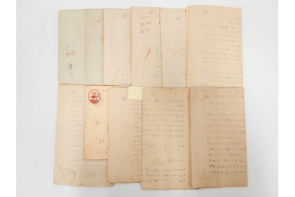 倉田百三　「絶対の恋愛」の元になった自筆書簡(恋文)　ハガキ1枚・手紙53通・封筒・写真の資料まとめてセット　(R-086790)