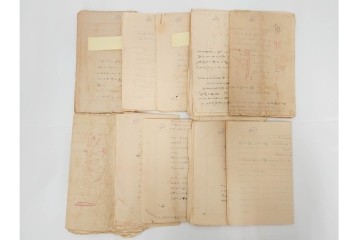 倉田百三　「絶対の恋愛」の元になった自筆書簡(恋文)　ハガキ1枚・手紙53通・封筒・写真の資料まとめてセット　(R-086790)