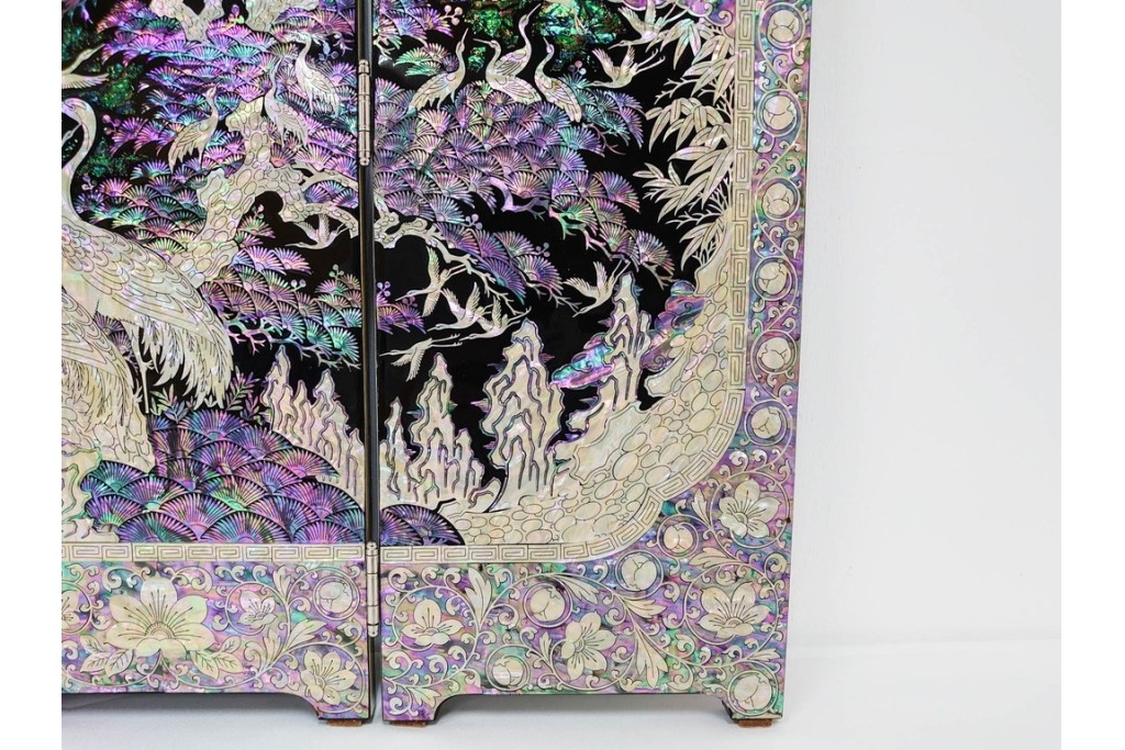 韓国　朴鎬仁作　螺鈿細工の鶴図と漢詩のデザインが見事な屏風　外箱付き　(R-086794)