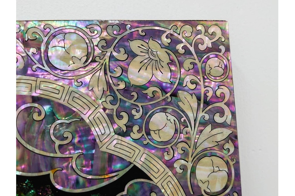 韓国　朴鎬仁作　螺鈿細工の鶴図と漢詩のデザインが見事な屏風　外箱付き　(R-086794)