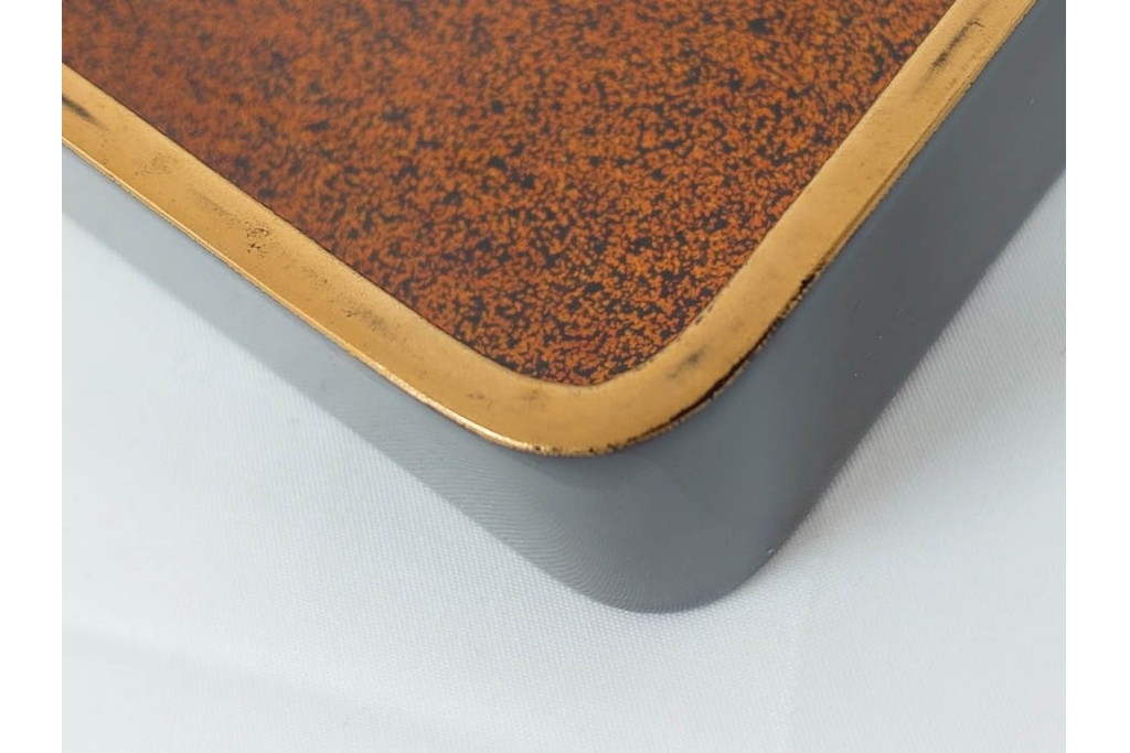 内梨地　蒔絵で描かれた竹林七賢人図が上品な硯箱　雨端硯付き　(R-086795)