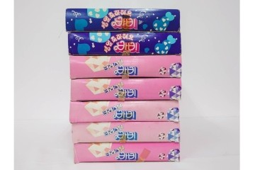 韓国　Barbie(バービー)　クリスタルシリーズ・誕生日モチーフ　バービー人形7点セット　外箱付き　(R-086796)