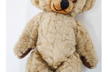 イギリスヴィンテージ　メリーソート(MERRY THOUGHT)社　チーキーシリーズ　REGタグ付き　高さ約34cmの愛らしいテディベア　(R-086799)