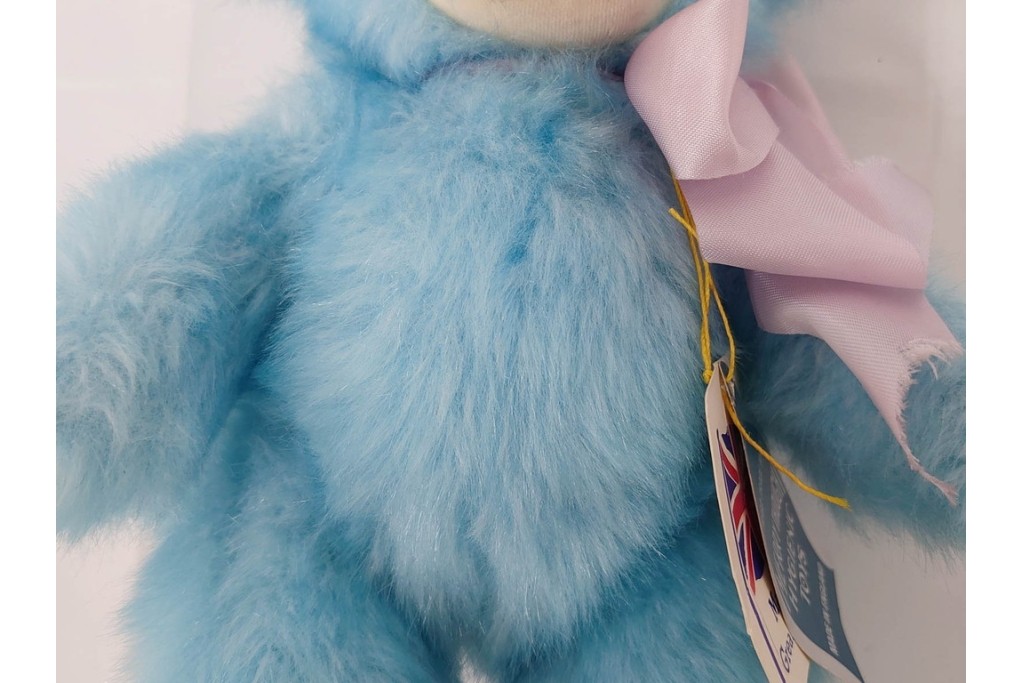 イギリスヴィンテージ　メリーソート(MERRY THOUGHT)社　チーキーシリーズ　高さ約31cm　可愛いブルーのテディベア　(R-086800)