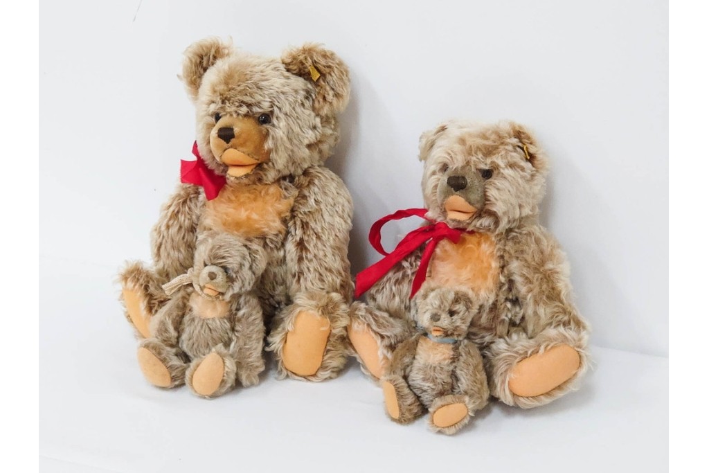 ドイツヴィンテージ　シュタイフ(Steiff)　ゾッティ　高さ約46cm・35cm・21cm・17cm　心が和むテディベア4点セット　(R-086802)