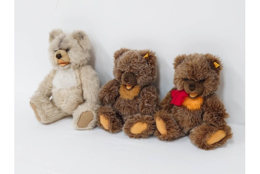 ドイツヴィンテージ　シュタイフ(Steiff)　ゾッティ　高さ約38cm・30cm・30cm　愛くるしい表情のテディベア3点セット　(R-086803)