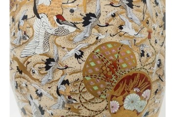 薩摩焼　金襴手　高さ約65cm　豪華絢爛な群鶴図の花瓶　(R-086804)