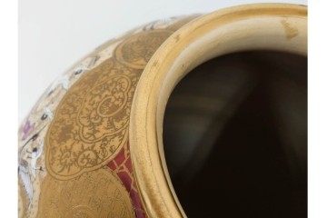 薩摩焼　金襴手　高さ約65cm　豪華絢爛な群鶴図の花瓶　(R-086804)