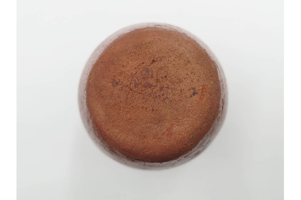 三越百貨店取り扱い　紀元前4000年　古代エジプト バダリ期(バダーリ期)の土器　「黒頭赤器」　共箱付き　(R-086806)