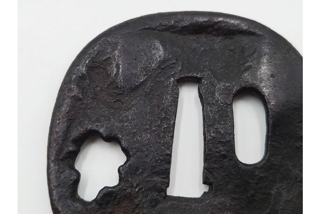 時代武具　鉄地　金銀象嵌　木瓜形(鶴)・竪丸形(魚に貝)・竪丸形の鍔3点セット　(R-086815)