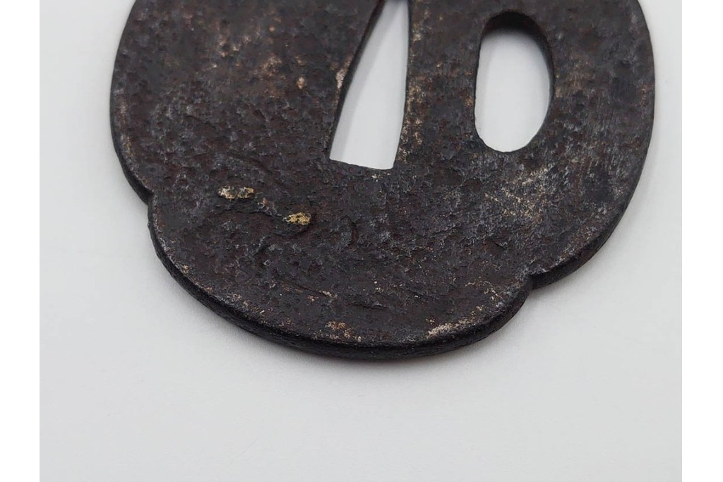 時代武具　鉄地・金象嵌　丸形(双馬・草花)・木瓜形(花蝶)の鍔3点セット　(R-086816)