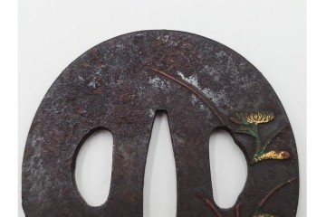 時代武具　鉄地・金象嵌　丸形(双馬・草花)・木瓜形(花蝶)の鍔3点セット　(R-086816)