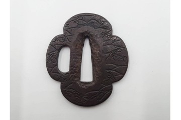 時代武具　丸形(植物・鶴亀透)・木瓜形(波図)の鍔3点セット　(R-086817)