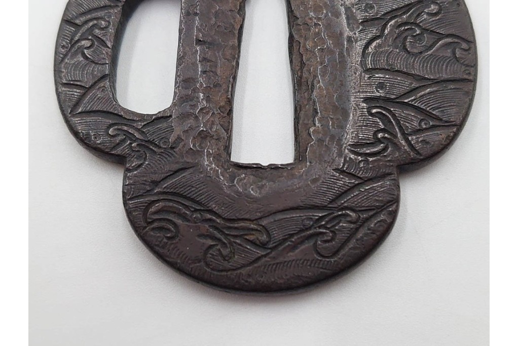 時代武具　丸形(植物・鶴亀透)・木瓜形(波図)の鍔3点セット　(R-086817)