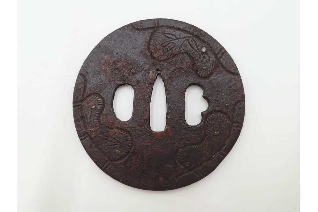 時代武具　丸形　金象嵌の意匠を施した鍔3点セット　(R-086819)