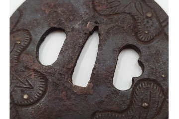 時代武具　丸形　金象嵌の意匠を施した鍔3点セット　(R-086819)