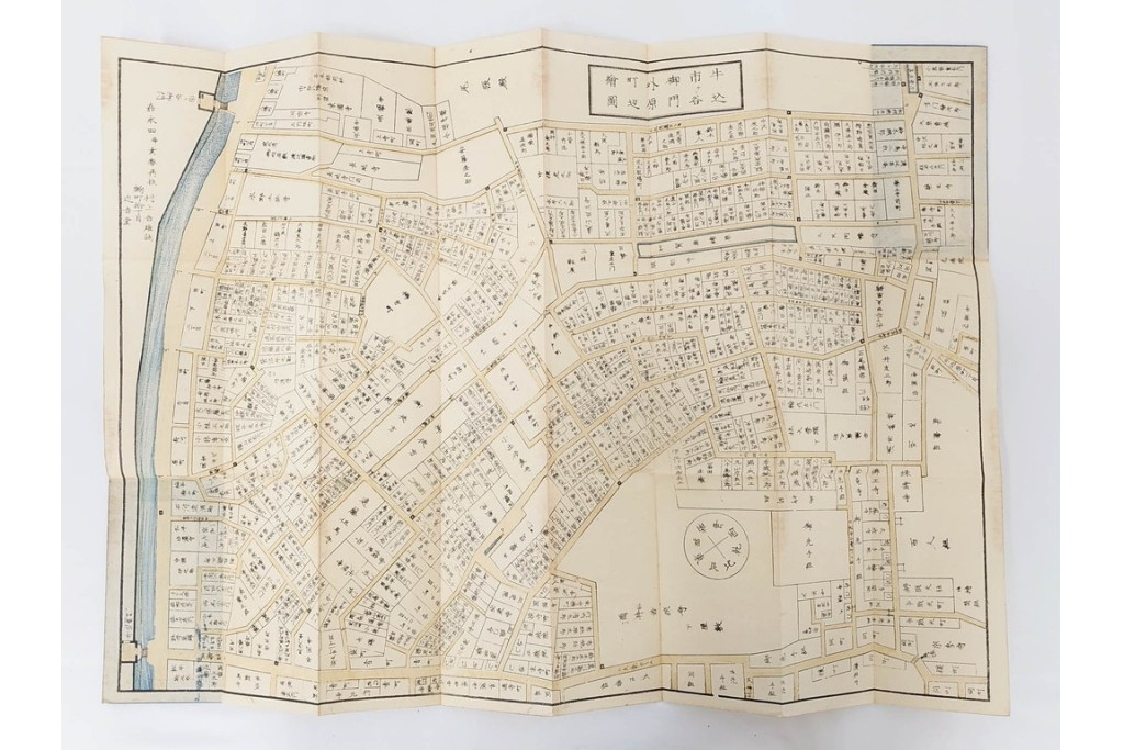 江戸期(嘉永～安政)　近吾堂版　木版画　「江戸切絵図」35冊セット　帙付き　(R-086823)