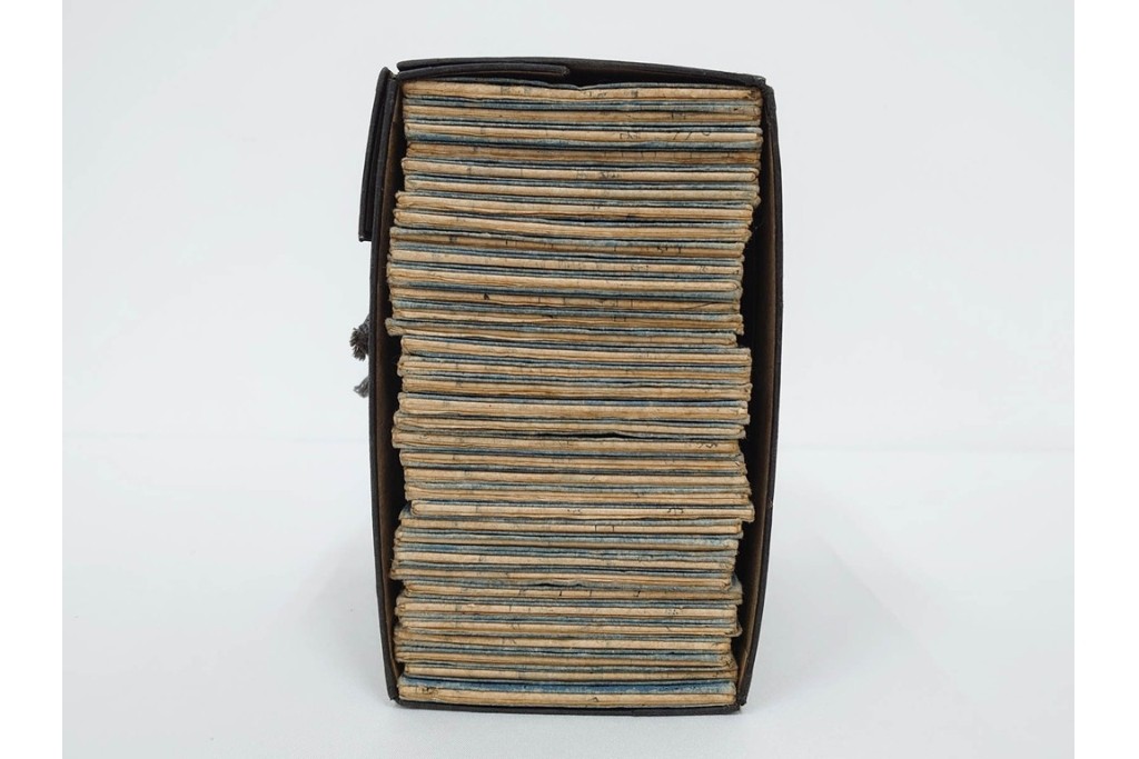 江戸期(嘉永～安政)　近吾堂版　木版画　「江戸切絵図」35冊セット　帙付き　(R-086823)