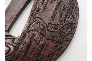 時代武具　「東都序之」在銘 茄子透かし・丸形(蝙蝠)・隅入角形(透かし)の鍔3点セット　外箱付き　(R-086827)