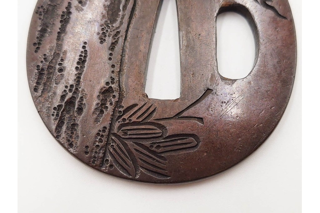 時代武具　「東都序之」在銘 茄子透かし・丸形(蝙蝠)・隅入角形(透かし)の鍔3点セット　外箱付き　(R-086827)