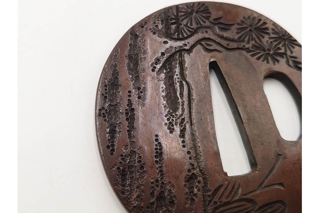 時代武具　「東都序之」在銘 茄子透かし・丸形(蝙蝠)・隅入角形(透かし)の鍔3点セット　外箱付き　(R-086827)