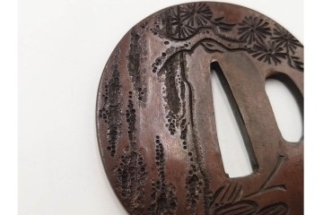 時代武具　「東都序之」在銘 茄子透かし・丸形(蝙蝠)・隅入角形(透かし)の鍔3点セット　外箱付き　(R-086827)