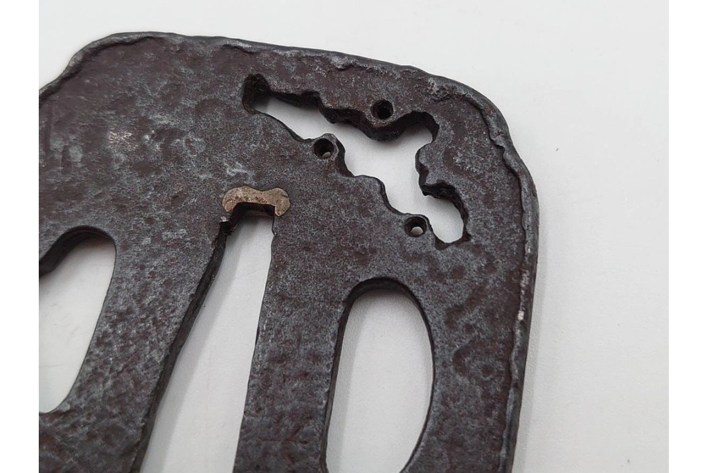 時代武具　「東都序之」在銘 茄子透かし・丸形(蝙蝠)・隅入角形(透かし)の鍔3点セット　外箱付き　(R-086827)