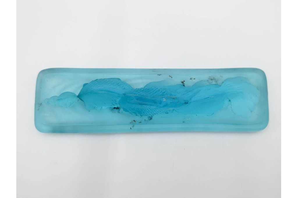 戦前　当時物　金魚モチーフのガラスの文鎮　(R-086828)